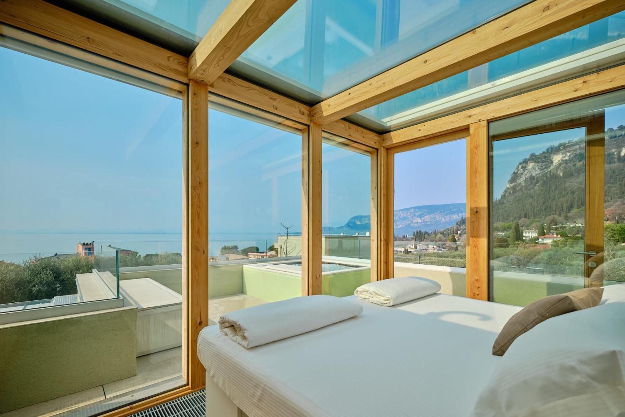 Villa Sunny Lake Suites Бардолино Экстерьер фото