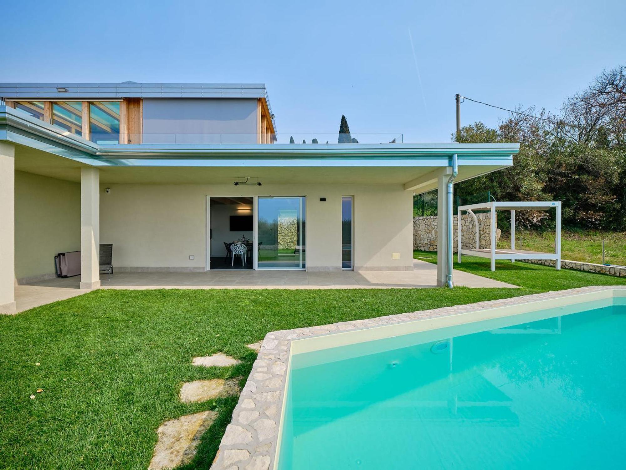 Villa Sunny Lake Suites Бардолино Экстерьер фото