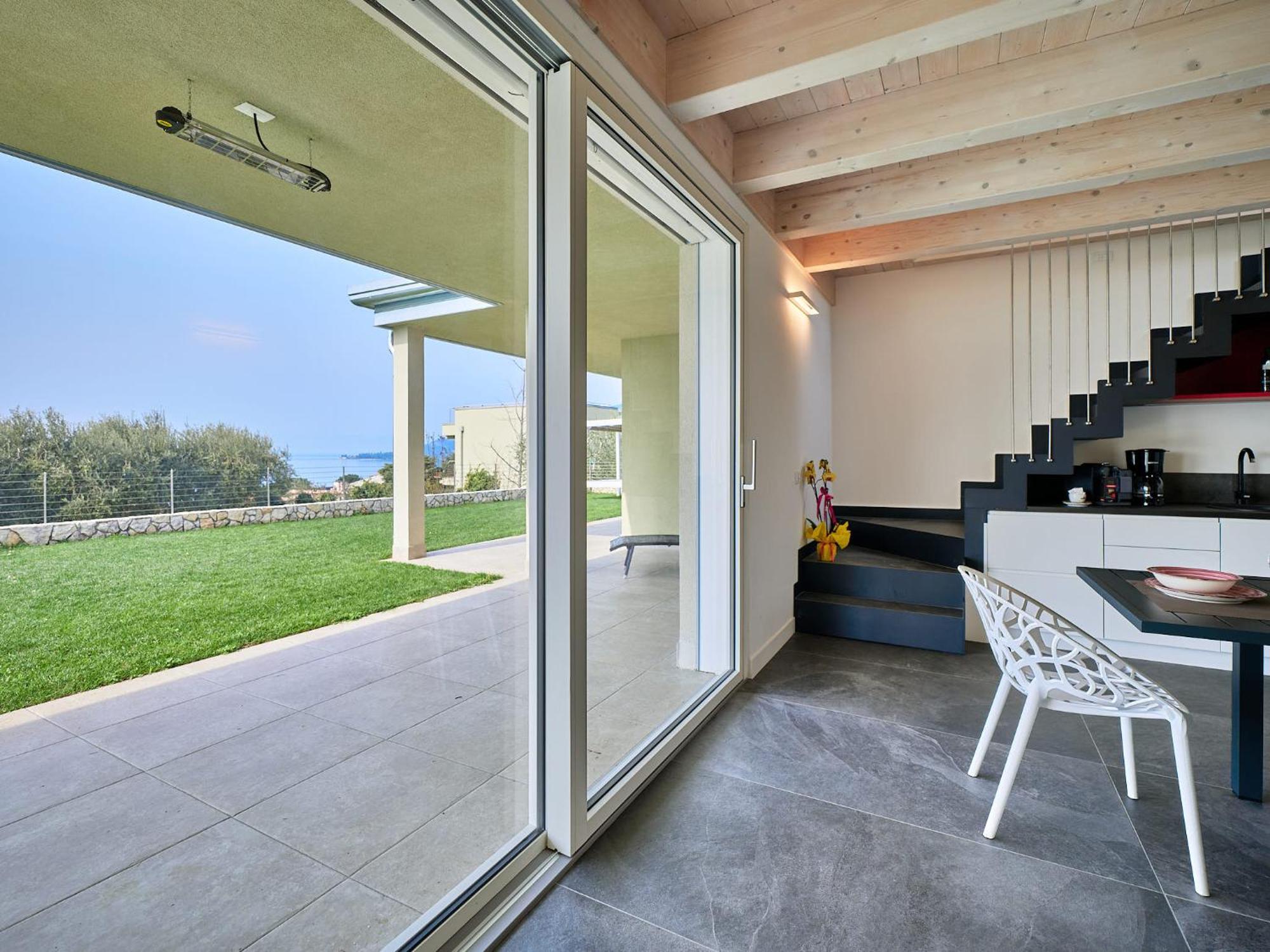 Villa Sunny Lake Suites Бардолино Экстерьер фото
